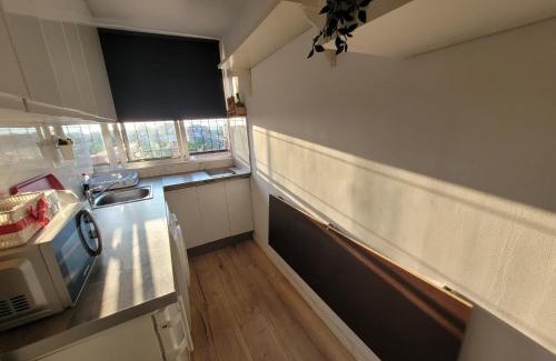 Puente de Vallecas Lit Et Petit-Déjeuner | Alojamiento ENTERO en Madrid, con ACCESO PRIVADO