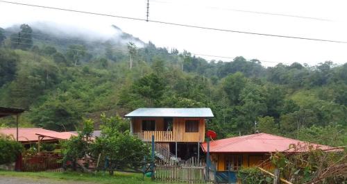 Pacuare Reserve Lit Et Petit-Déjeuner | Alojamiento OYE