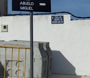Pegalajar Appartement | Alojamiento rural casa cueva abuelo Miguel