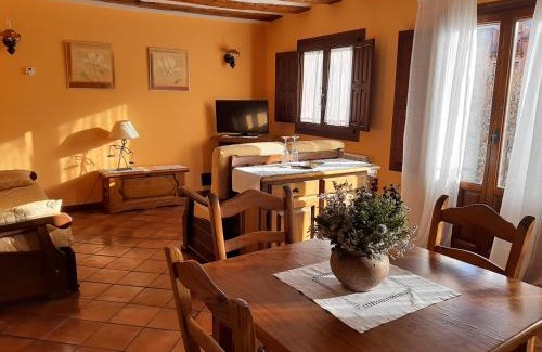 Molina de Aragon Appartement | Alojamiento Rural Tres Palacios