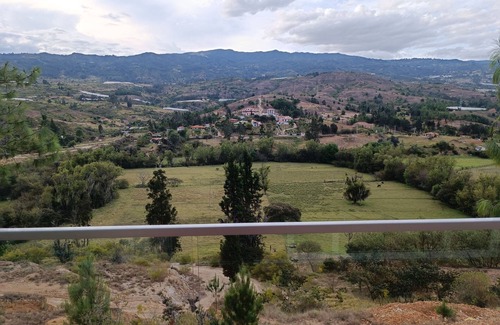 Sutamarchan Cabine | Alojamiento Rural Mágico Entre rio Montañas y Desierto Amonitas Glamping Deluxe