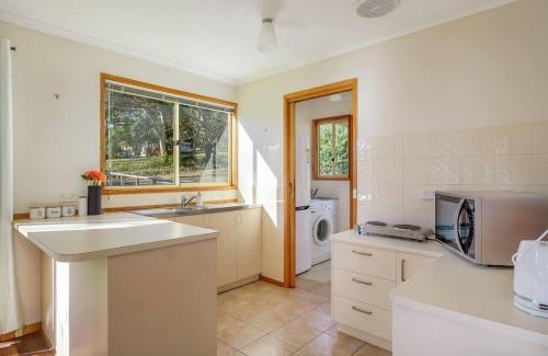 Alonnah Maison | Alonnah Bruny Island Views