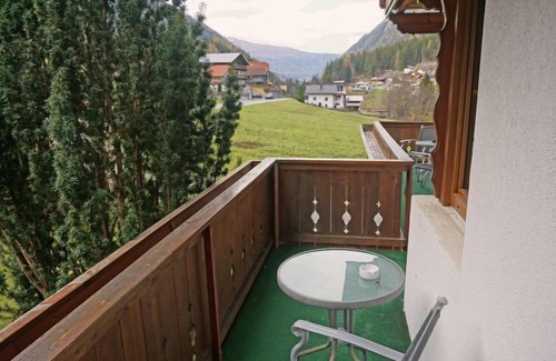 Sankt Leonhard im Pitztal Appartement | Alpengruss by Interhome