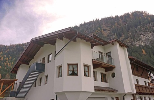 Sankt Leonhard im Pitztal Appartement | Alpengruss by Interhome