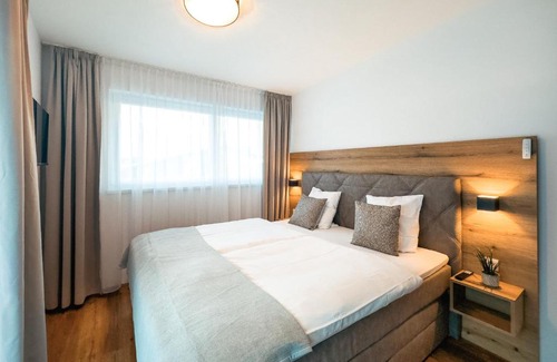 Schlitters Appartement | AlpenLuxus presents - MARIAS Zillertalblick with Roof Terrace, 3 Bedrooms & Parking Space