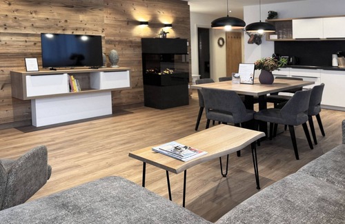 Damuels Appartement | Alpenstolz #4.06 Alpin mit Coolfire