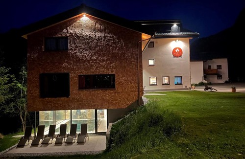 Warth Hôtel | Alpin - Studios & Suites