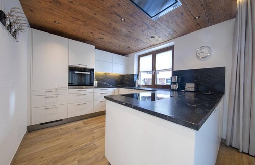 Schonbach Chalet De Ski | Chalet de luxe avec 3 salles de bain, proche d'un ascenseur d'entraînement