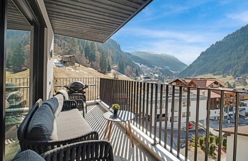 See Appartement | Alpine Chic - Fireplace Views & Ski Resorts