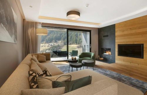 See Appartement | Alpine Chic - Fireplace Views & Ski Resorts
