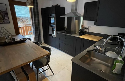 Les Prodains Chalet De Ski | Alpine Creek | Luxury Ski-in | Avoriaz & Morzine