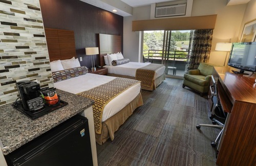 Fairfield Cabine | Alpine Dbl Mountain View | Balcony + Ski Access