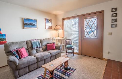 Ketchum Maison | Alpine Villa Condo 21