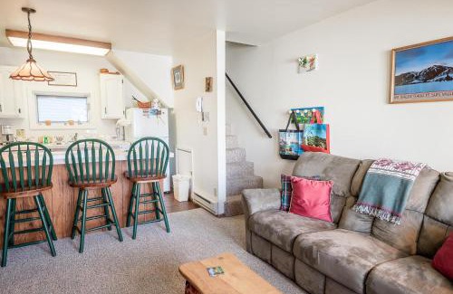 Ketchum Maison | Alpine Villa Condo 21