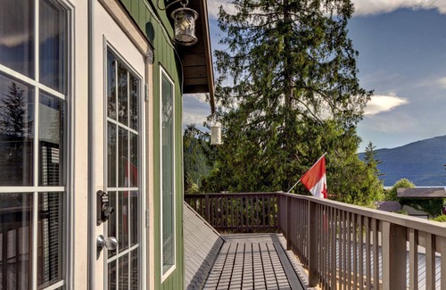 Swansea Point Maison | Alpine Village Resort