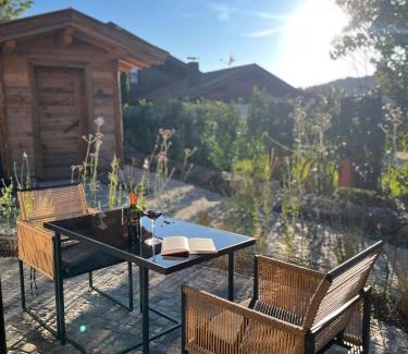 Kranzegg Appartement | Alpinum Chalet mit privater Außensauna
