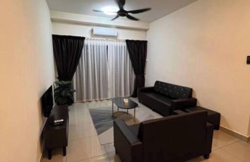 Kajang Appartement | Alstenor Homestay offers accommodations in Kajang and near IOI City Mall.