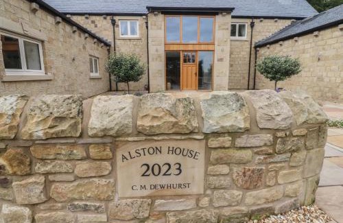 Higher Walton Maison | Alston House