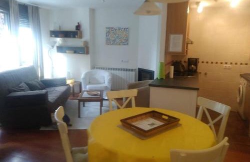 Latas Appartement | ALTA MONTAÑA - GOLF & RELAX - PIRINEO DE HUESCA - VALLE de TENA