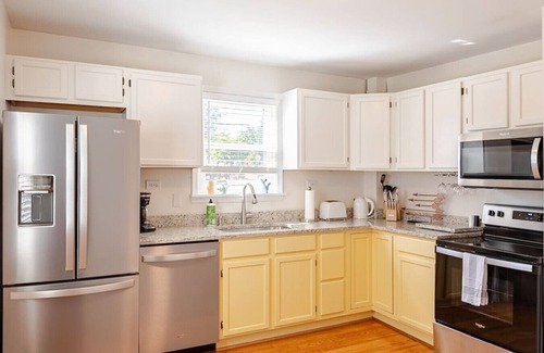 Belmont Maison | Altavista House - Renovated, Charming, & Walkable