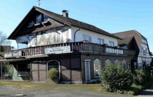 Schieder-Schwalenberg Appartement | Altes Forsthaus Penthouse & Fachwerkstübchen für Monteure und Firmen am Schiedersee