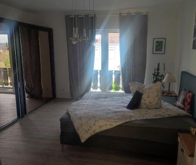 Schieder-Schwalenberg Appartement | Altes Forsthaus Penthouse & Fachwerkstübchen für Monteure und Firmen am Schiedersee