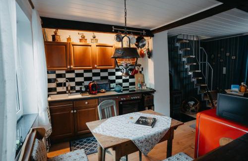 Edenkoben Appartement | Altes Häusle am Waschbach-Weinstock