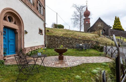 Urach Maison | Altes Pfarrhaus