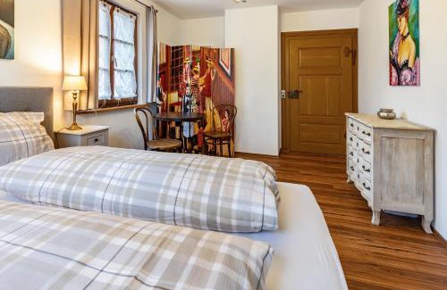 Urach Maison | Altes Pfarrhaus
