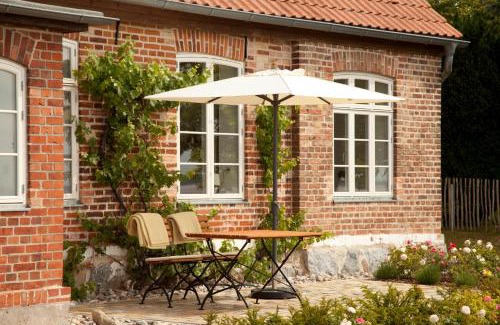 Neuendorf Appartement | Altes Schulhaus Ferienwohnung Lehrerstube