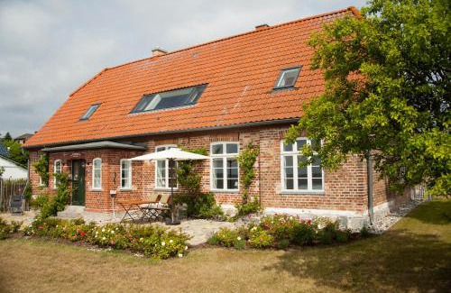 Neuendorf Appartement | Altes Schulhaus Ferienwohnung Lehrerstube