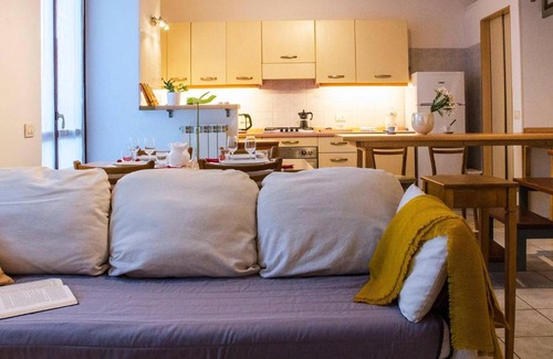 Lomazzo Appartement | ALTIDO Lively 2 bedroom Apt with Parking close to Como