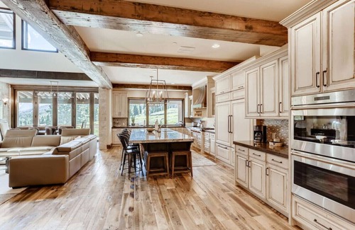 Copper Mountain Appartement | Nouveau en 2019! VRAIES Suites de 7 chambres avec accès direct aux pistes de ski (3 maîtres!)