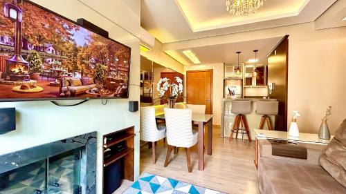 Carniel Appartement | Alto Padrão com lareira, piscina e vista incrível