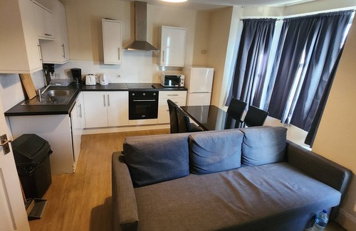 Selhurst Appartement | Alto Serlux London - Croydon: 2-Bed: Sleeps 5–6, Netflix, Family-Friendly