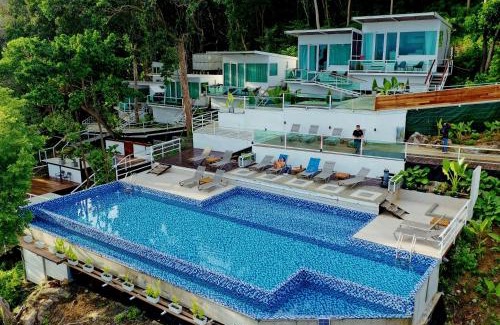 Kampung Pasir Hantu Station Balnéaire | Alunan Resort