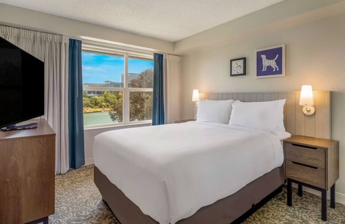 Oyster Point Hôtel | Always a Great Idea To Unwind! Free Breakfast, Short Drive to Union Square