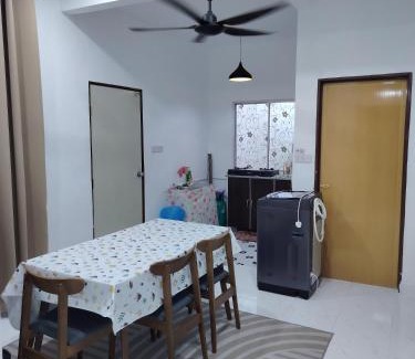 Arau Maison | Alyssa Homestay Arau