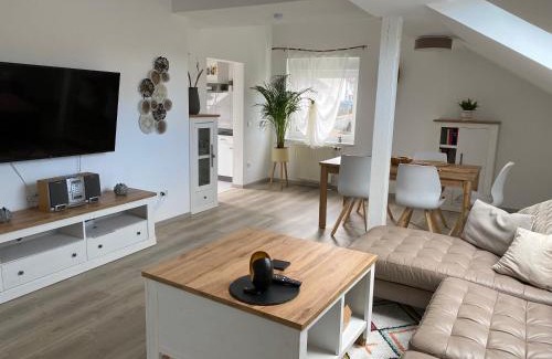 Queichhambach Appartement | Am Kienbusch - Südliche Weinstraße - Dachgeschoss
