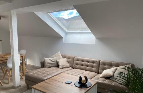 Queichhambach Appartement | Am Kienbusch - Südliche Weinstraße - Dachgeschoss