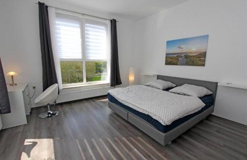 Neubrandenburg Appartement | Am Kulturpark - Ferienwohnung mit 3 Schlafräumen für 6 Personen Neubrandenburg