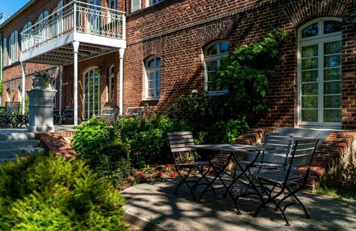 Putnitz Appartement | Am Park - Château Pütnitz - Canoë spéciale de 4 U (05 Sept-18 Juin)