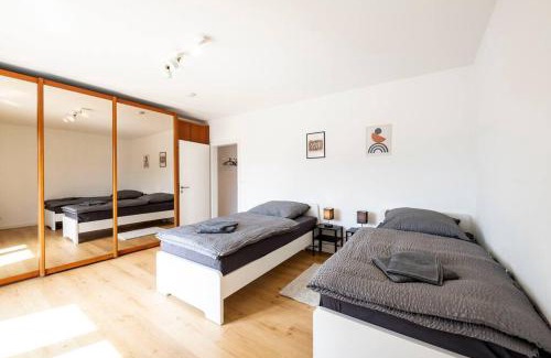 Gross-Gerau Appartement | AM01 Haus mit Garten & Terrasse!