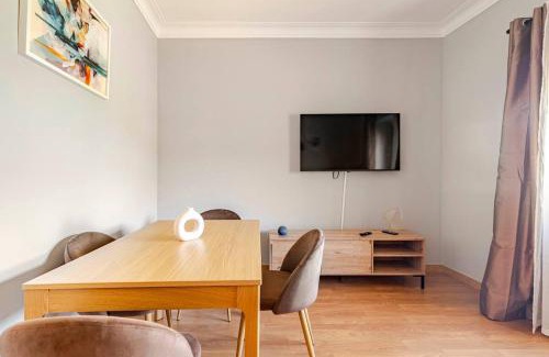 Mina Appartement | Amadora Lisbon Flat