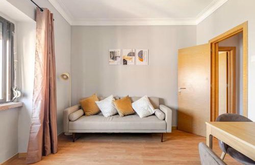 Mina Appartement | Amadora Lisbon Flat