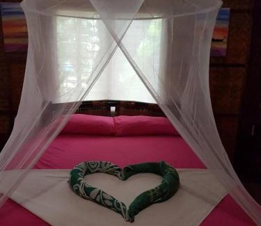 Abra de Ilog Hôtel | Amami Beachfront Bungalows & Villa