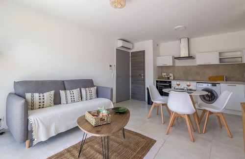 Marine de Saint Ambroggio Appartement | Amandula - Appt climatisé vue mer