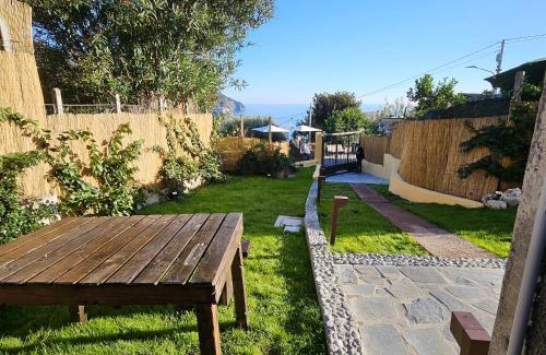 Corniglia Hôtel | AMARE IL MARE Affittacamere e appartamenti
