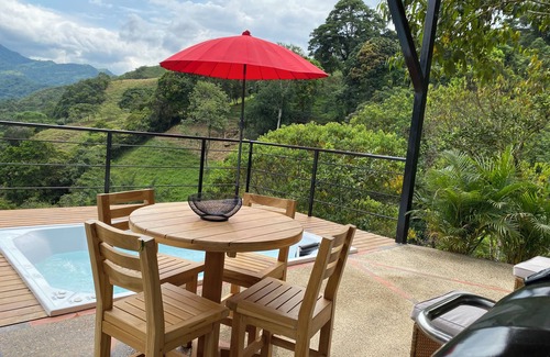 La Vega Cabine | Amari:cabaña Garzas, di Vega Cundinamarca. Balcón,terraza,jacuzzi