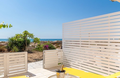 Caucana-finaiti-casuzze-finaiti Nord Maison | Amarillis, hébergement en bord de mer avec accès direct à la plage